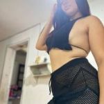 Hermosa caliente estrechita virgen y caliente en la cama 0987410604