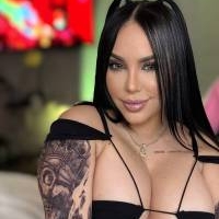 Hermosa caliente estrechita deliciosa y caliente en la cama 0998669484 