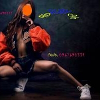 Una Joven Delicada Para Hombres De Clase 